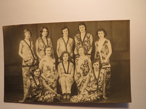 Gruppe junge frauen - gruppe,