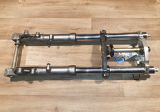 Kawasaki ZX6R ZX600F Ninja Vorderradgabel Gabel Standrohr Gabelbrücke unten