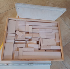   800 Spielzeug Holzbausteine