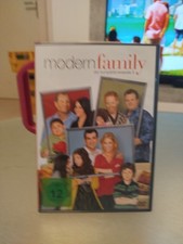 Modern Family - Season 1 -2