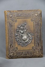 Fotoalbum CDV Historismus Gründerzeit um 1900 Landsknecht Ledereinband