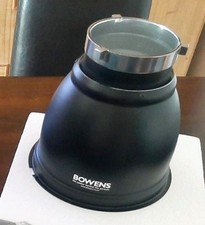 BOWENS ORIGINAL Medium Reflektor 210mm NEUwertig