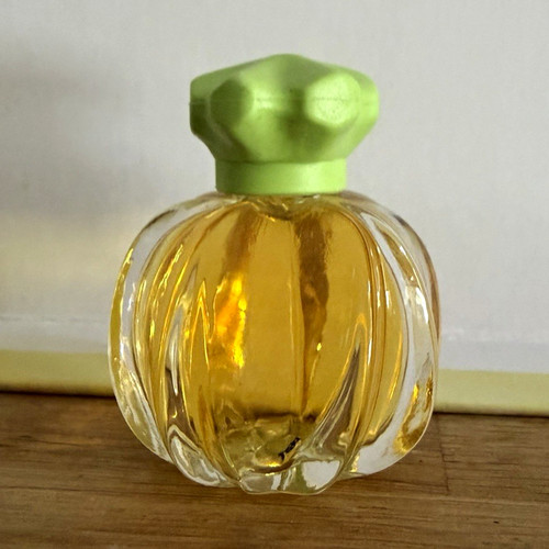Parfum miniaturflakon - parfum,
