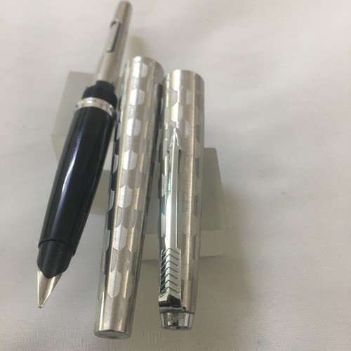 Parker harlequin shield - harlequin,