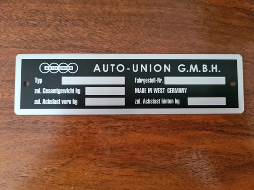Gebrauchtes typenschild für - gebrauchtes,