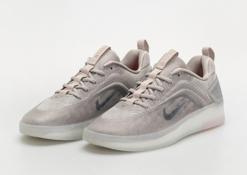 Neu nike sb - neu,