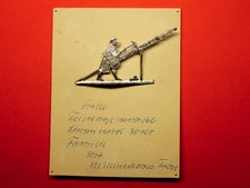 Schütze mit Handfeuerrohr um 1420, Zinnflachfigur mit Handschrift M. Münchow