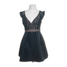 Little Mistress, Kleid