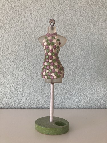 The latest thing collectables - thing,