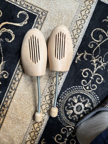 Paar schuhspanner aus holz - paar,