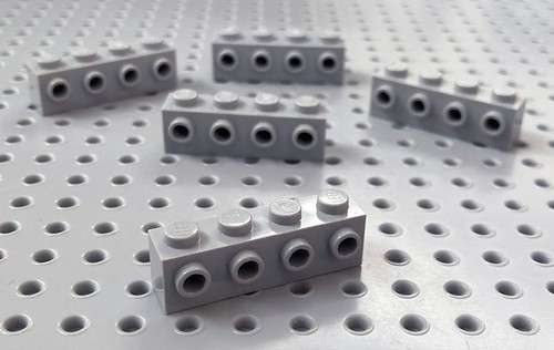 Lego hellbläulich grau 1x4