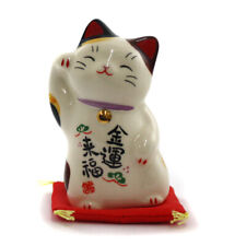 Manekineko Iemon, die japanische Winkekatze verspricht Reichtum und Glück