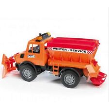BRUDER® 02572 MB Unimog-Winterdienst mit Räumschild 