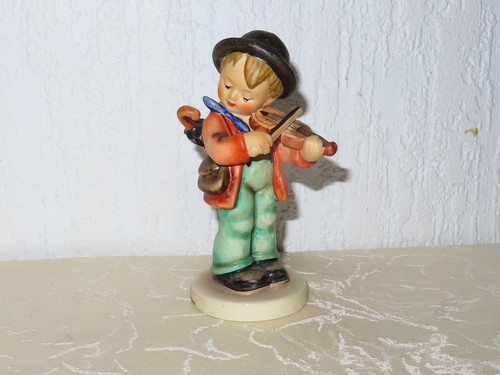 Hummelfigur goebel junge - junge, mit
