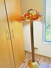 Große schwere Messing
