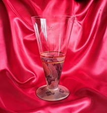 Sehr großer Glaskelch von K &