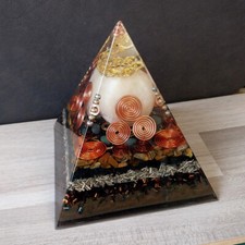 Orgonit Pyramide 15cm, mit