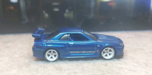 Hot wheels nissan - hot,