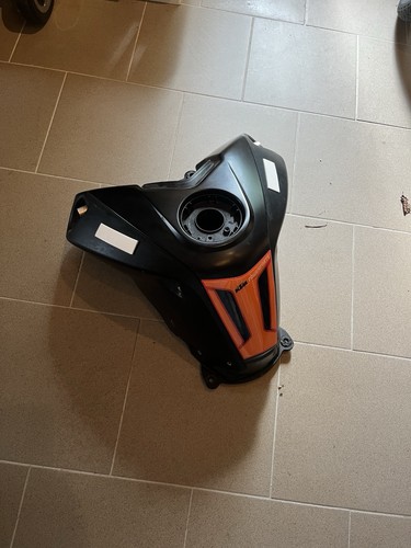 Ktm duke 690 kraftstofftank - ktm, bj