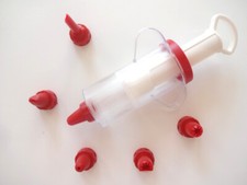 Fackelmann Garnierspritze mit 6 Tüllen *Dekorieren von Torten Cupcakes Muffins*