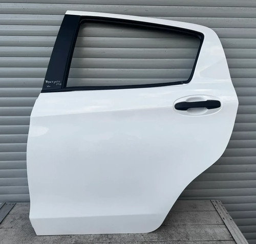 Toyota yaris türer - (xp13), 5-türer