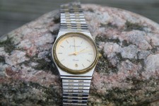 Alte Damenarmbanduhr J