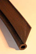 Keder schwarz Knieblech