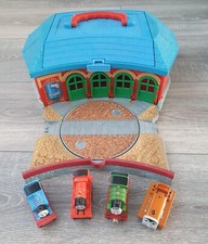 Thomas the tank roundhouse - tank,