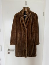 Stylischer Fake Fur Mantel von
