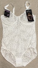 NWT Womens White Lace Bali