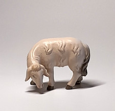 PEMA Krippe Schaf äsend