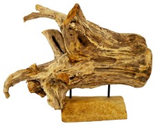 Holzskulptur (Wurzelholz) auf