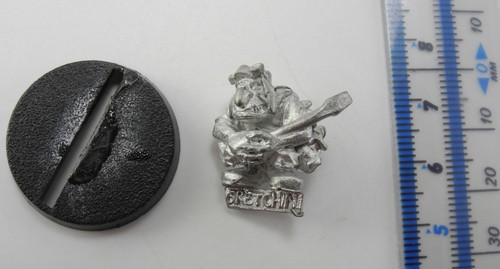 Gretchin mit schraubendreher - gretchin,