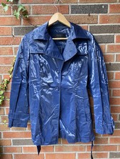 Esprit Glanz Lack Mantel XL