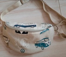 schöne Bauchtasche Handmade beige Bulli retro crossbodybag Gürteltasche Festival