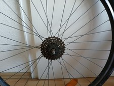 28 Zoll Fahrrad Hinterrad Laufrad Aluminiumfelge mit 7 Fach Schraubkranz schwarz