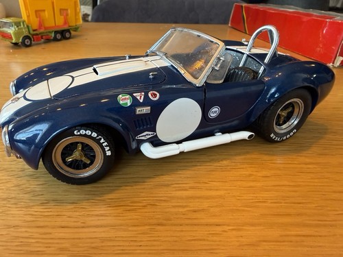 Shelby cobra 427 - 1/18,