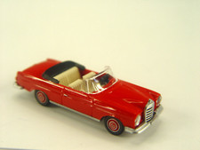 Mercedes 280 SE Cabrio in rot