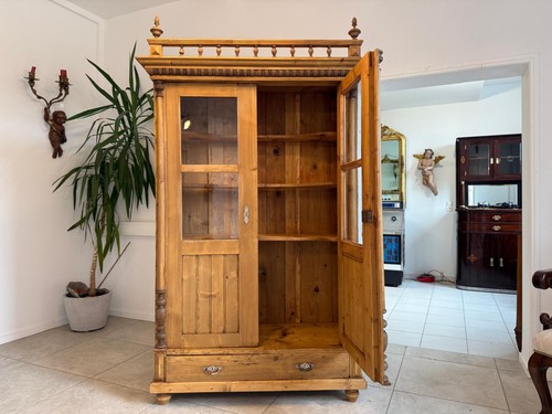 Vitrinenschrank aus der epoche - vitrinenschrank,
