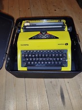 Schreibmaschine Olympia