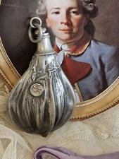 Schöne antike Pulverflasche 