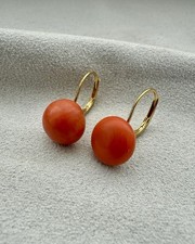 Alte Korallen Ohrringe Button