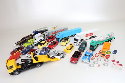 Spielzeug autos und lkw bunte - autos,