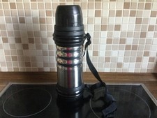 Trinkflasche Trinkkanne Edelstahl Fassungsvermögen 1 Liter Top Zustand