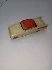 1- plastik ,Auto , 7,5 cm,Ingap ,Made In Jtalien Draht Achsen