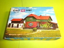 KIBRI H0 B-9482 "Wärterhaus mit Kleintierstall" ungebauter Bausatz