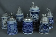 7x Bierkrug Krug Steingut Salzglasur Relief Sinnspruch Verziert z.T. um 1900