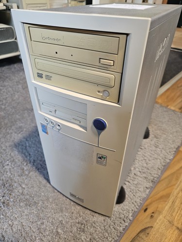 Retro windows xp gaming - retro,