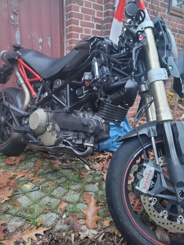 Ducati hypermotard 1100 - ducati,