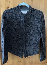 "Jeans"-Jacke Grau-Schwarz (Leoprint mit Nieten) - Größe 36 NEU